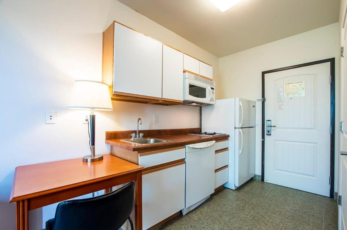 Sierra Vista Studio Apartment With Full Kitchen And King Bed Eksteriør bilde